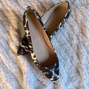 J. Crew Black and White pointe toe fabric flats. Size 7 1/2 Women’s shoe.
